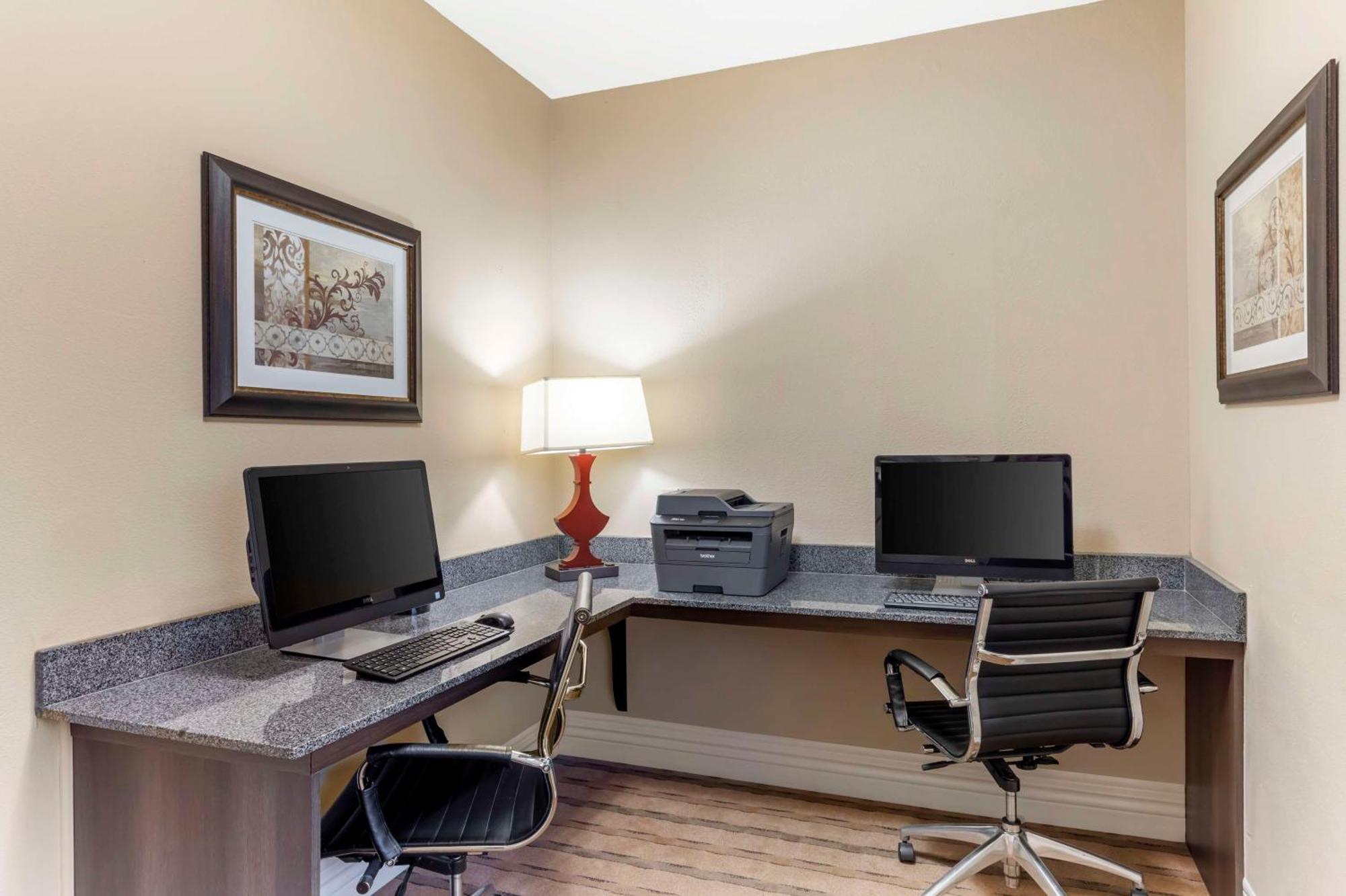 Best Western Plus Burleson Inn & Suites Exterior photo