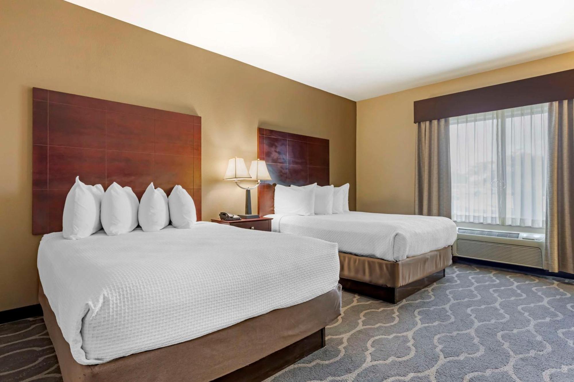 Best Western Plus Burleson Inn & Suites Exterior photo