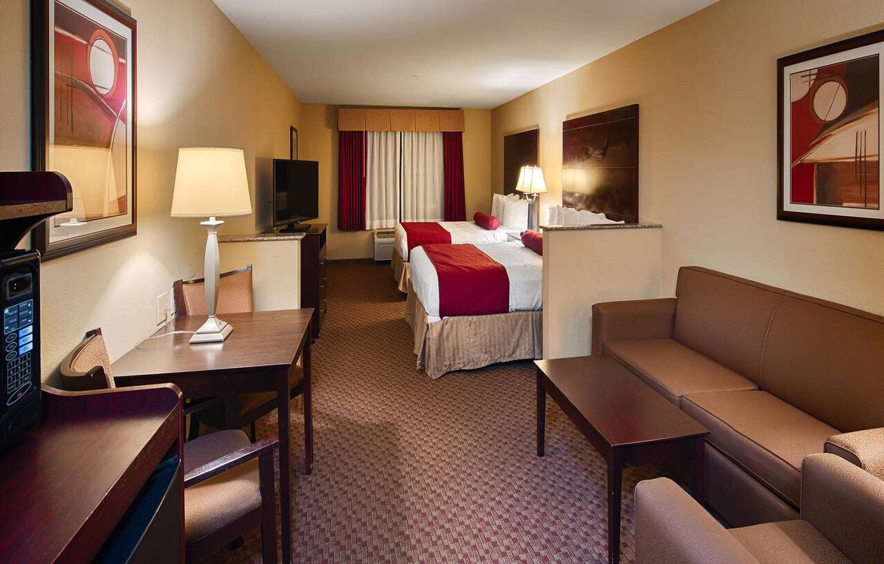 Best Western Plus Burleson Inn & Suites Exterior photo